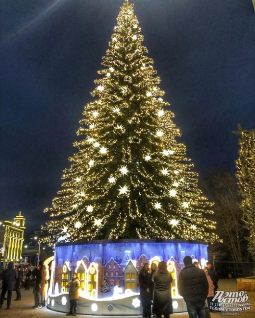 🎄✨️ Новогодний центр Ростова. Наслаждайтесь красотой, скоро всё..