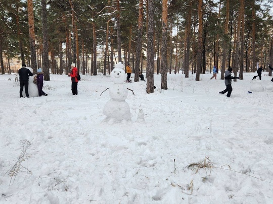 ☃️ Резкое потепление в Челябинске стало праздником: в Парке Гагарина устроили фестиваль..